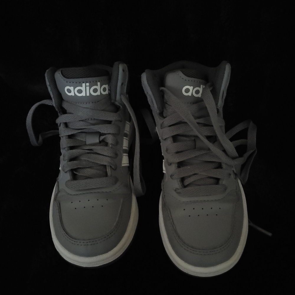 Adidas Hoops Mid 3.0 K in Gray and White - Picture 3 of 7